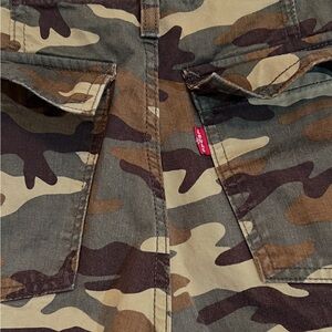 Vintage-Levi's 94 Baggy Camouflage Women Pants Size: W:24’/ L:30’ Good Condition